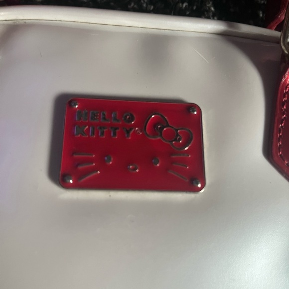 Hello Kitty purse - Picture 2 of 6